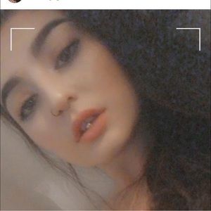 Meet your Posher, Kara